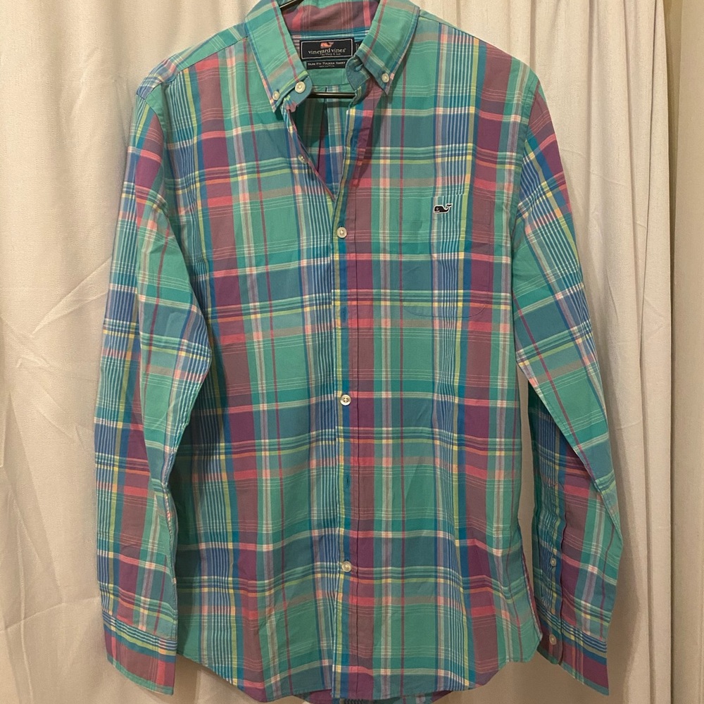 Vineyard vines man shirt